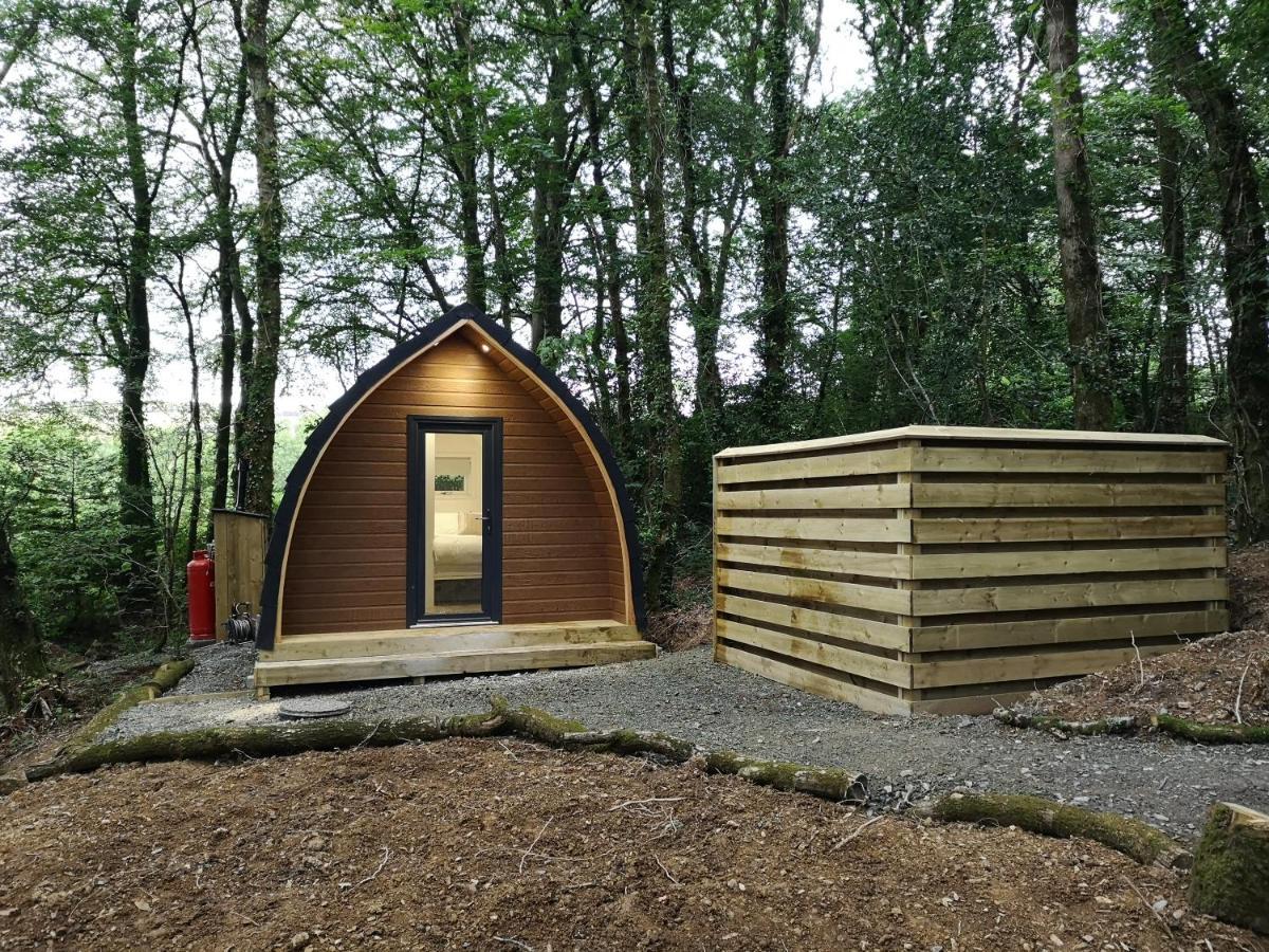 The Pod-Hot Tub-Woodland Lodges-St Clears-Кармартен Экстерьер фото